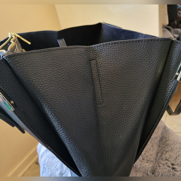 Steve Madden Simple black Tote - Picture 4 of 6